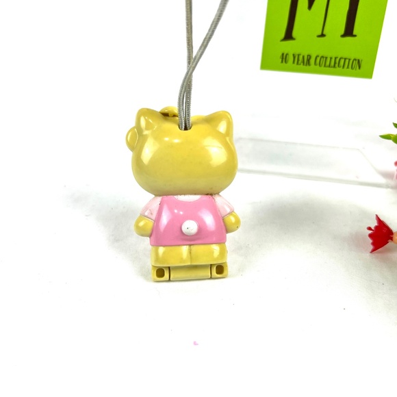 Hello Kitty Locket Necklace | Vintage McDonald’s Happy Meal Toy | Sanrio Collect - Picture 6 of 10